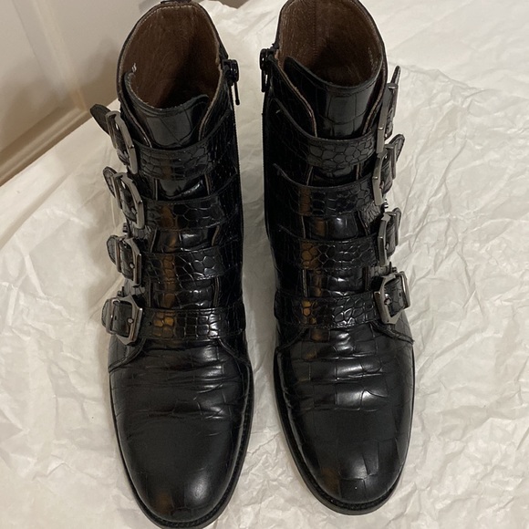 Black Leather Buckle Studded Moto Biker Ankle boots - Picture 7 of 16